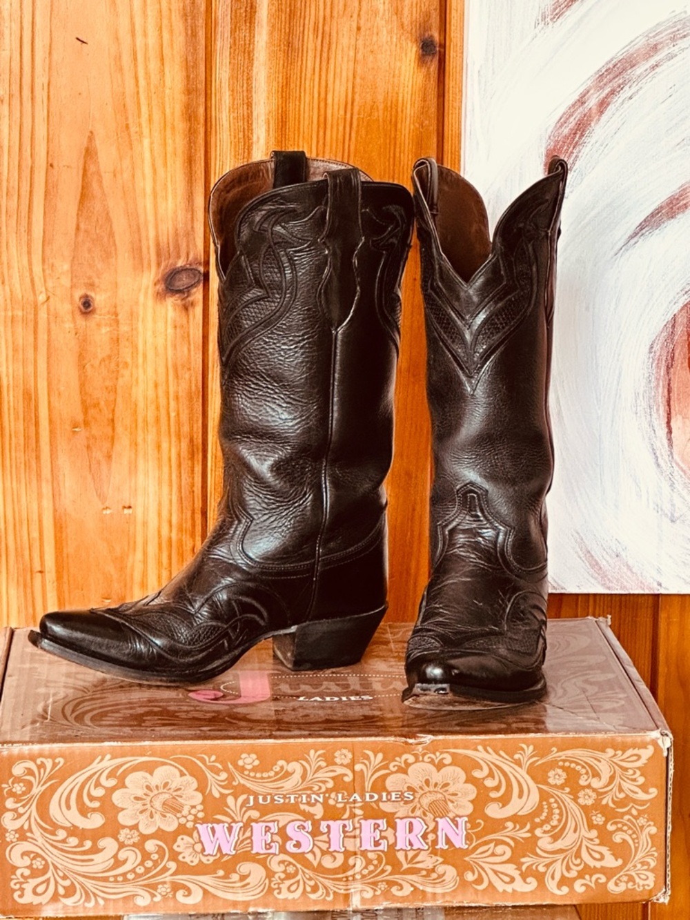 EXCELLENT CONDITION Classic Black Western Ladies Leather Cowboy Boots